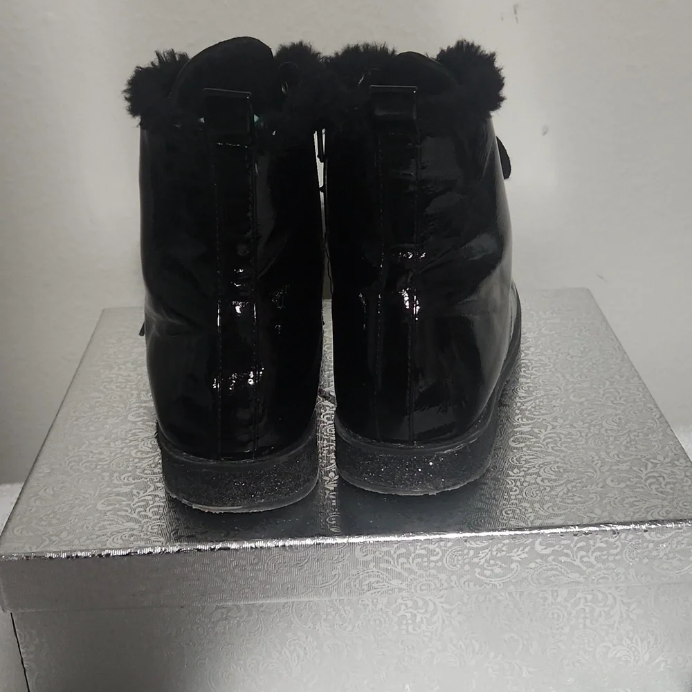 MIA SIZE 4 Black Patent leather's Boot girl